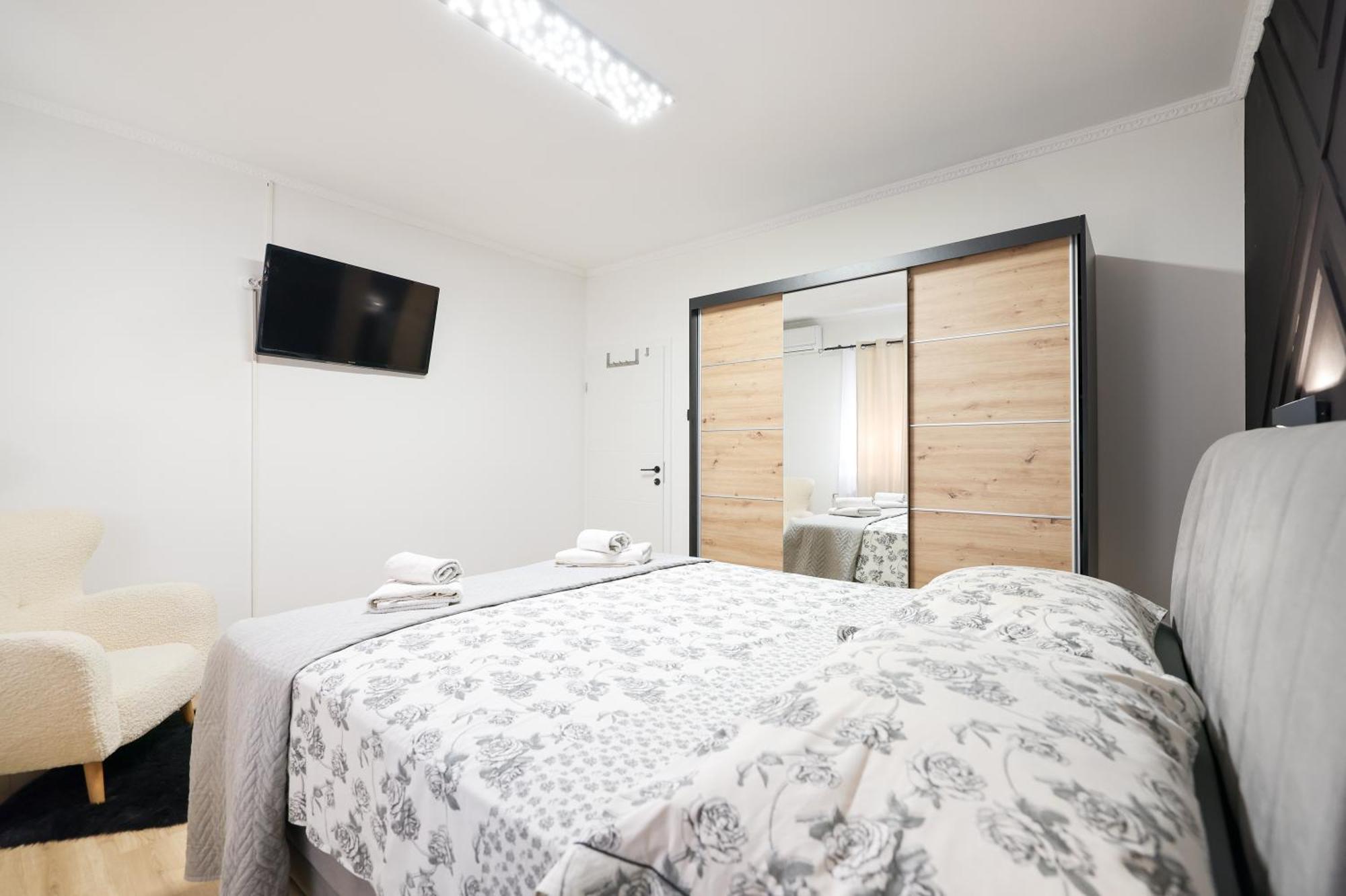 Oscar & Leo Apartments Zadar Extérieur photo